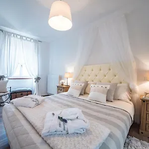 Apartment Cherihomeassisi