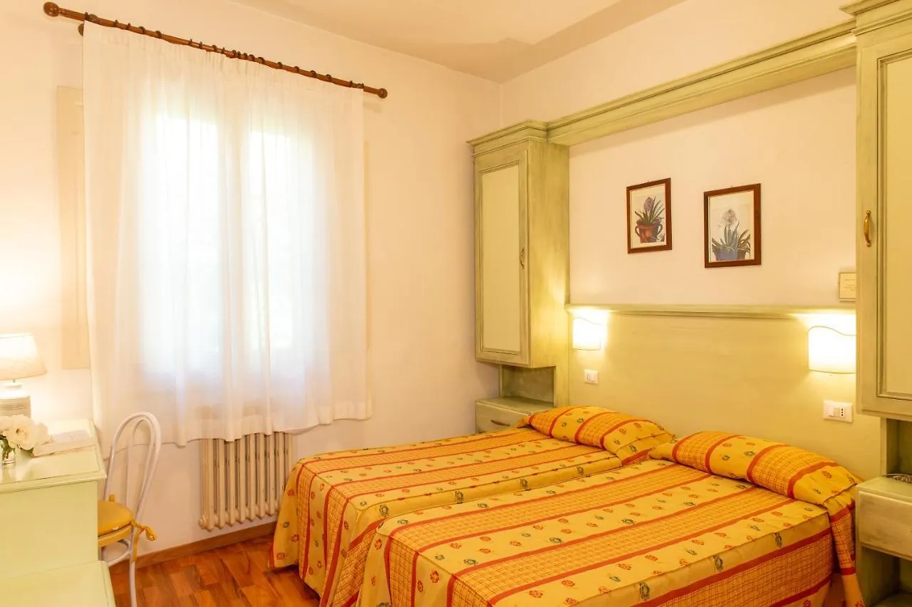 **  Hotel Minerva Assisi Italy